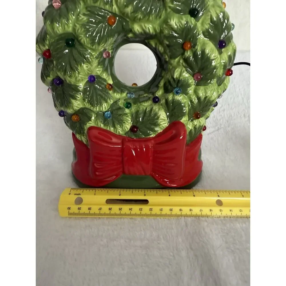 Mr Christmas Nostalgic Ceramic LED Lighted Christmas Wreath